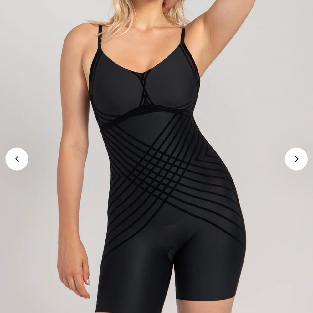 Honeylove Shape Wear in Midnight Black - High waist Shaping Short.